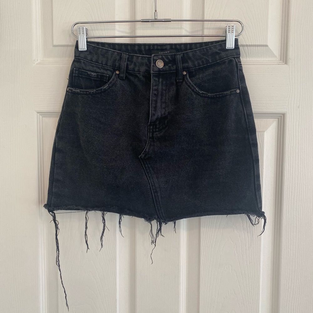 Black forever 21 distressed denim mini skirt
